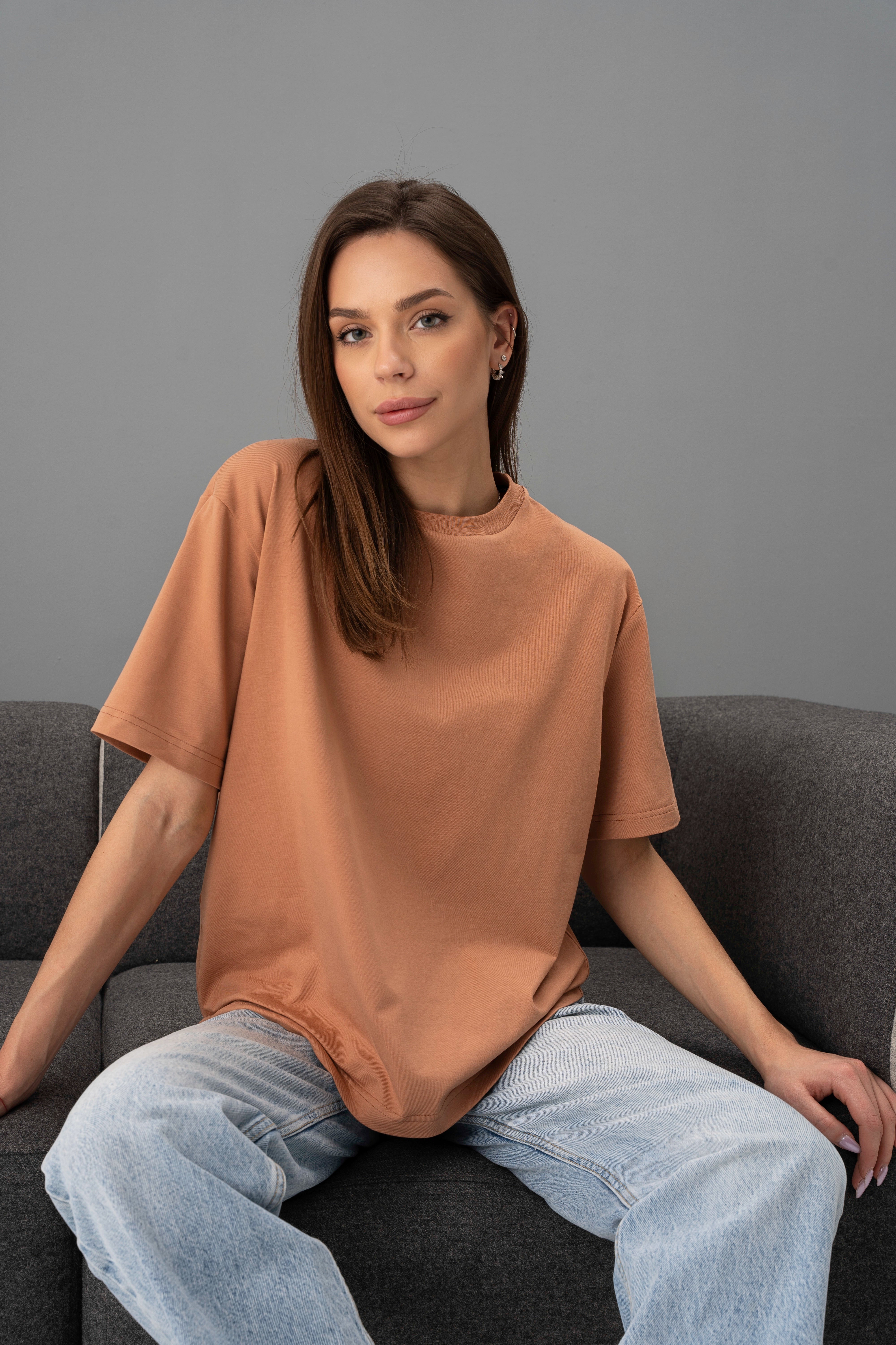 Mocha mousse oversized T-shirt CMF562