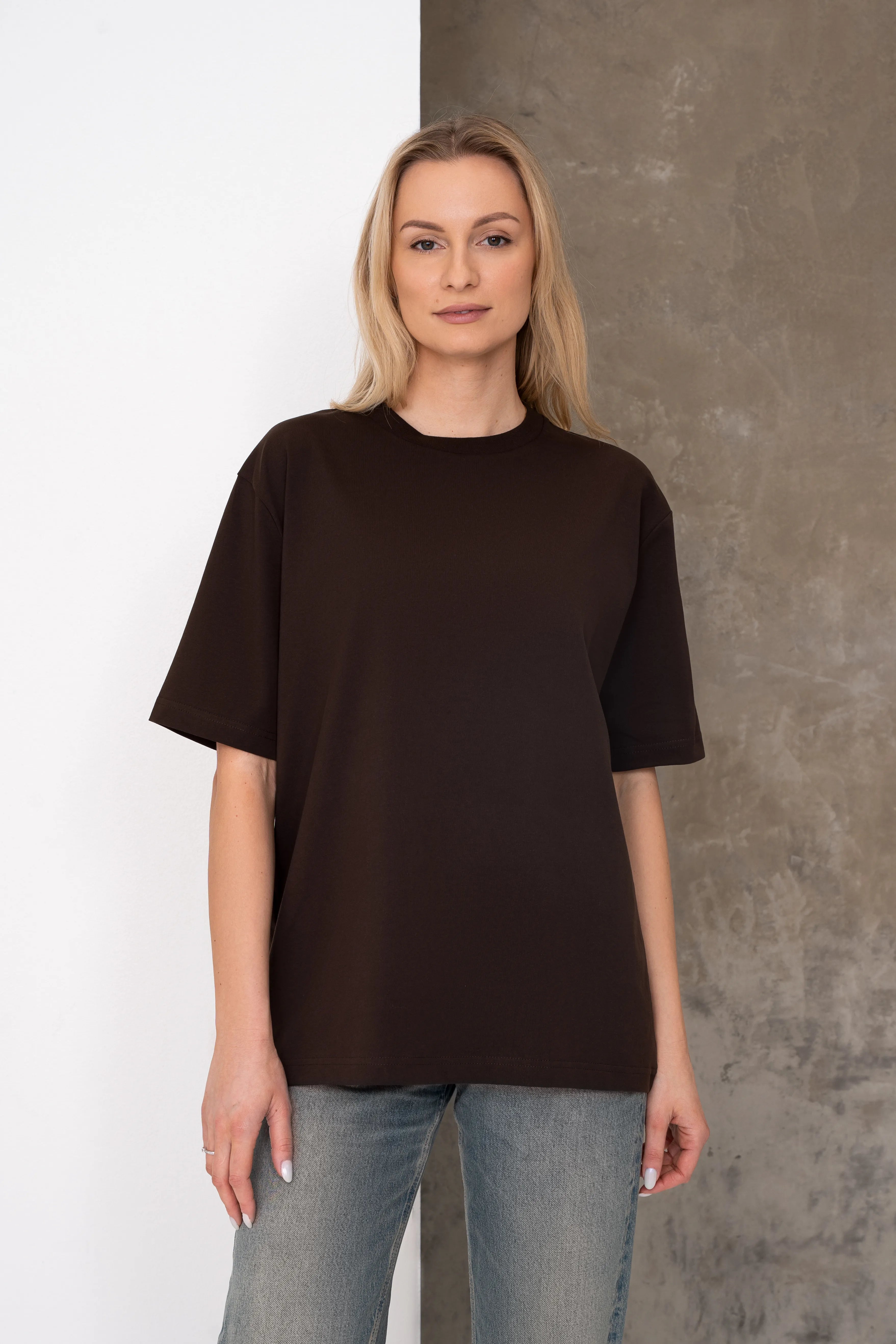 Brown women’s oversized T-shirts with short sleeves, a round neckline, and a relaxed silhouette