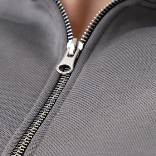 light_grey_dzemperis_pilkas