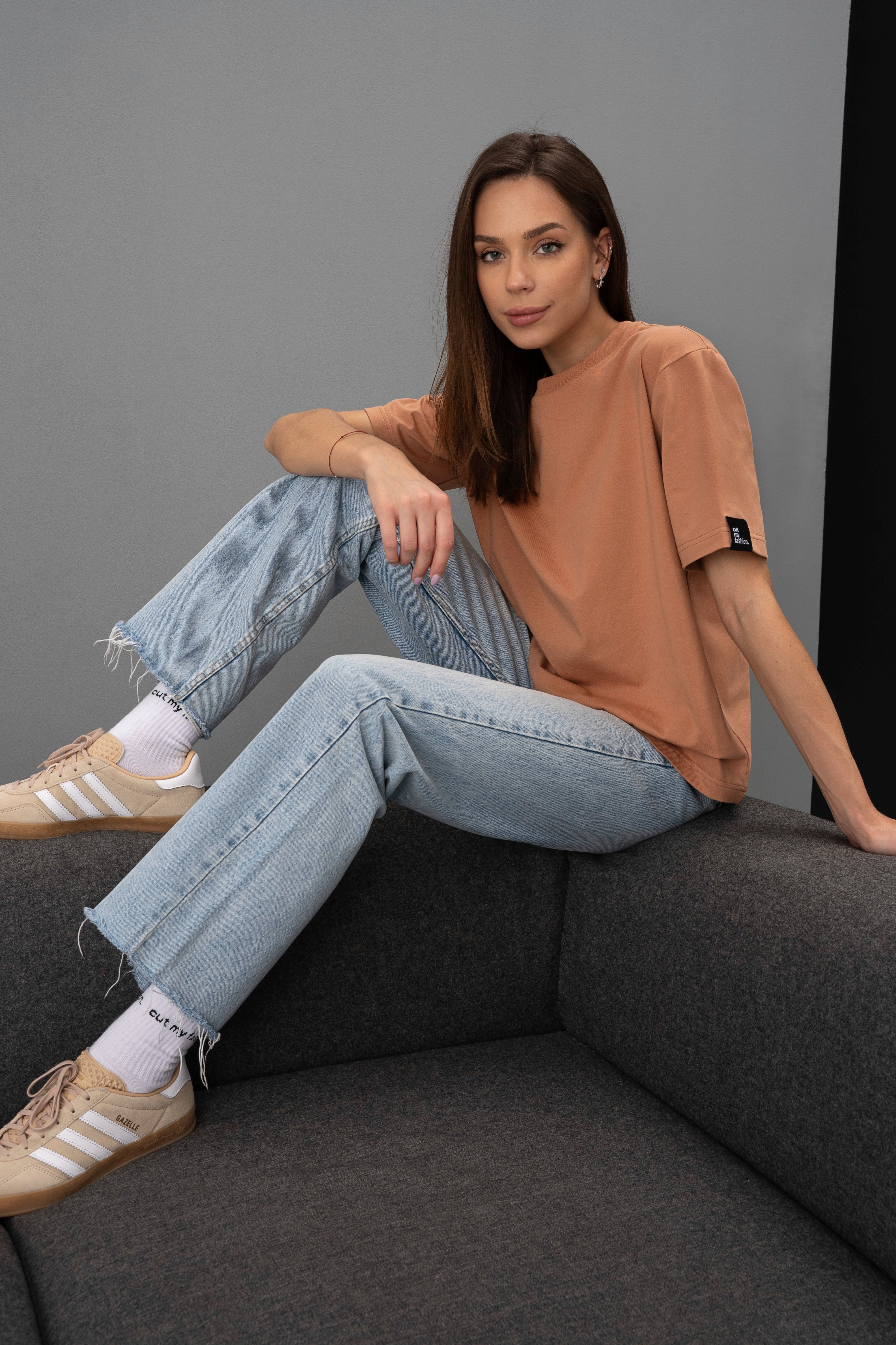 Mocha mousse oversized T-shirt CMF562