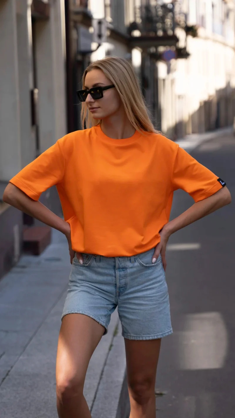Oranžiniai oversized moteriški marškinėliai CMF489