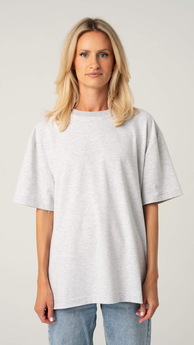 Oversized unisex marškinėliai "CMF by Kamilė" CMF395