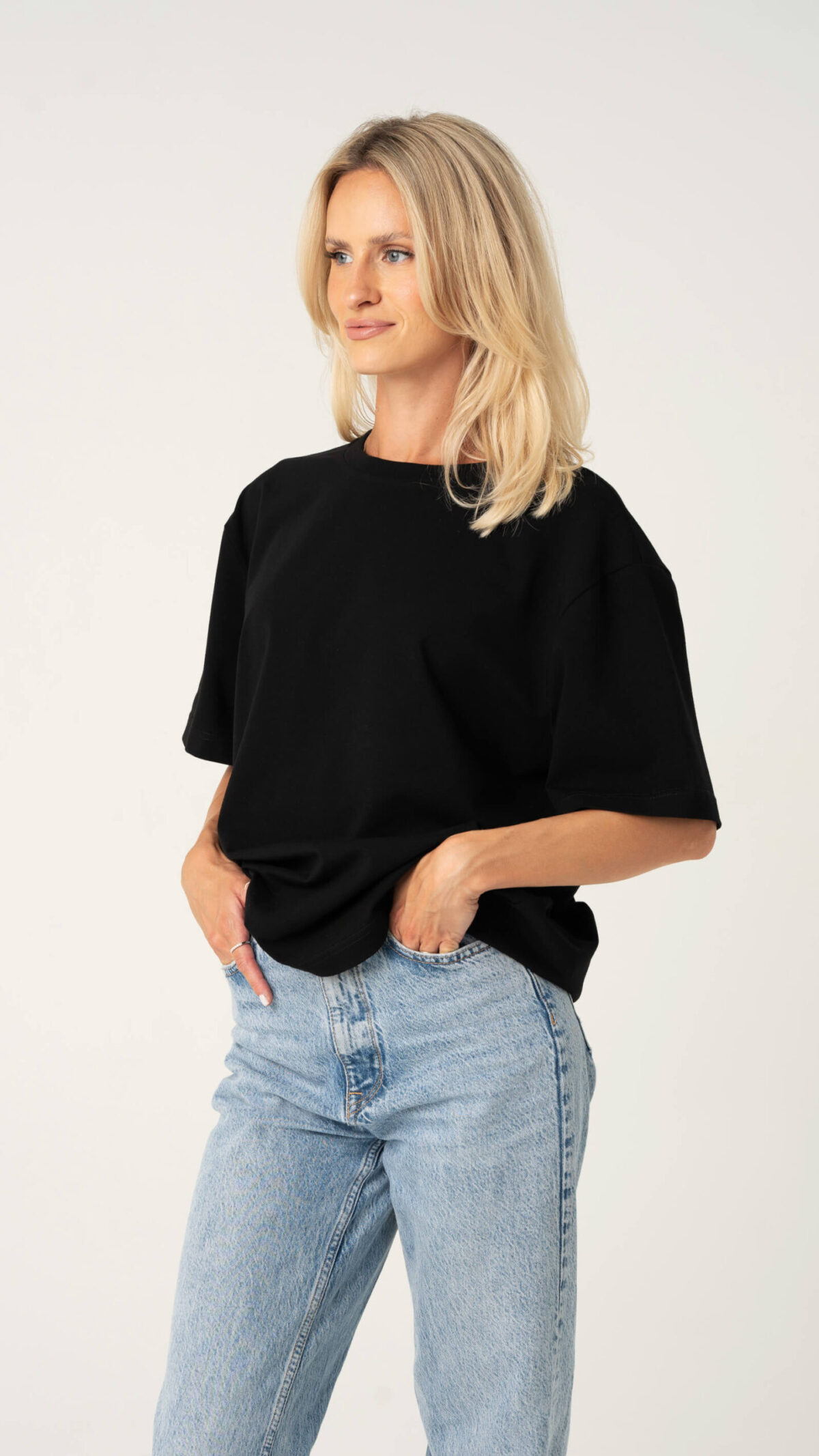 Oversized unisex marškinėliai "CMF by Kamilė" CMF394 - Image 5