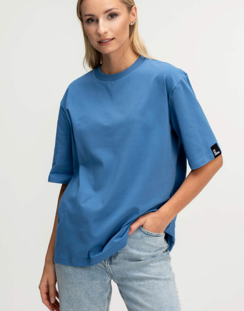 Oversized moteriški marškinėliai CMF369