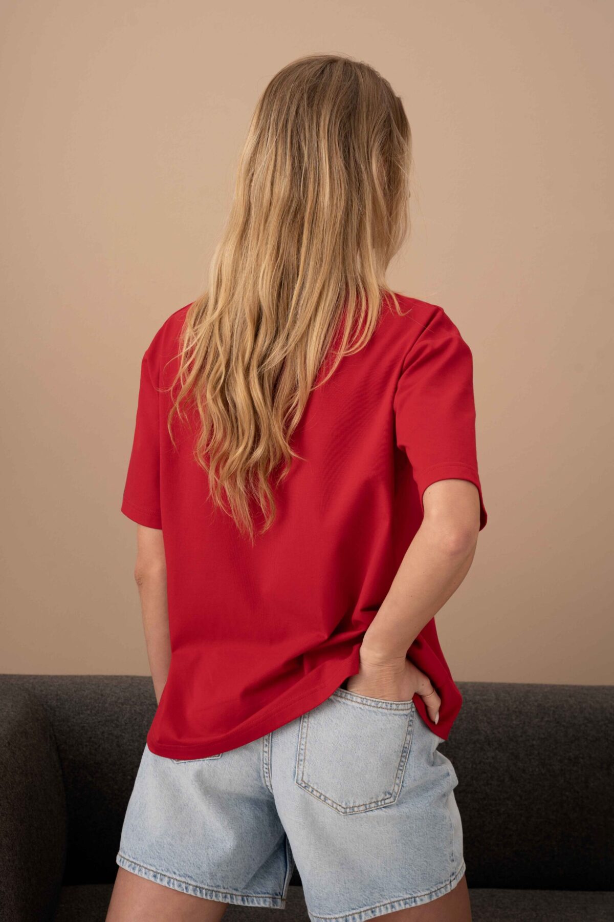 Red Oversized Women's T-shirt CMF553 - Image 6