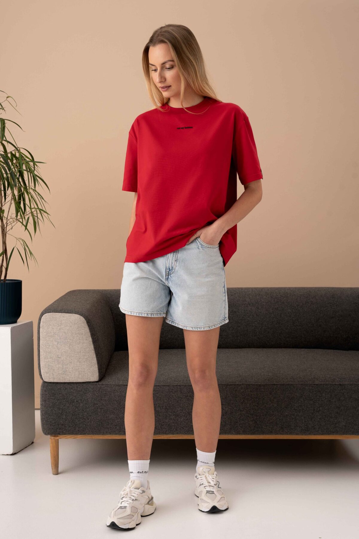 Red Oversized Women's T-shirt CMF553